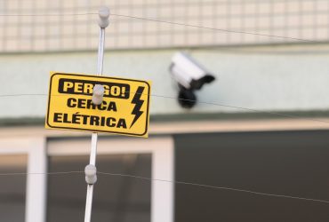 Manutençao De Cerca Eletrica Chacara Cruzeiro do Sul (11) 98475-2594